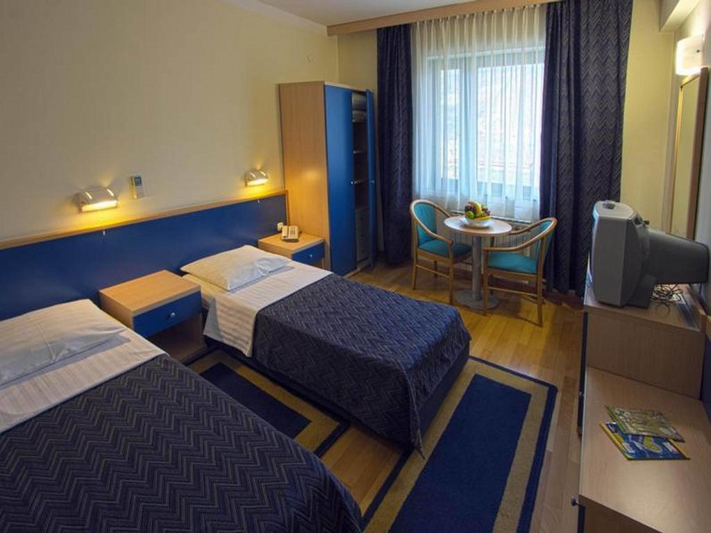 Hotel Cubic Laktasi Bilik gambar