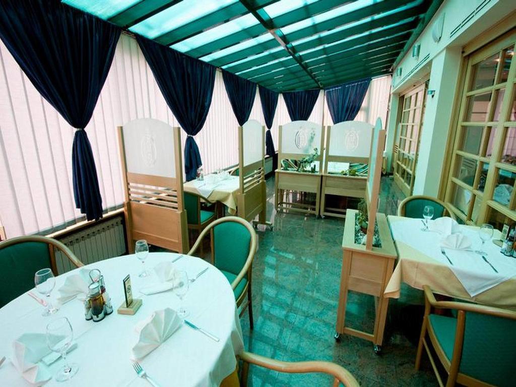 Hotel Cubic Laktasi Luaran gambar