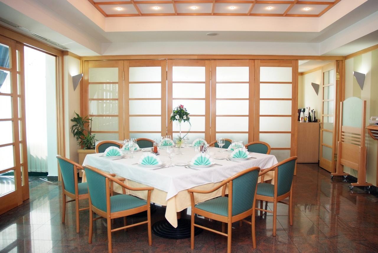 Hotel Cubic Laktasi Luaran gambar
