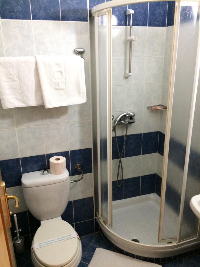 Hotel Cubic Laktasi Luaran gambar